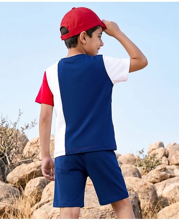 Pine Kids Single Jersey Knit Half Sleeves T-Shirt & Shorts Set With Limitless Print - Multicolor