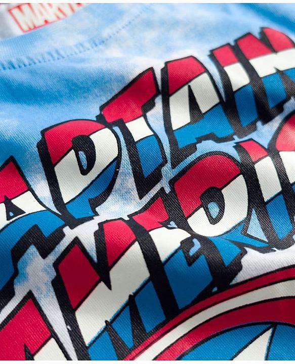 Pine Kids Marvel Single Jersey Knit Half Sleeves T-Shirt & Shorts Set With Captain America Graphics - Multicolor
