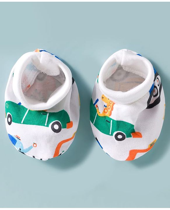 Babyhug 100% Cotton Interlock Knit Cap Mittens & Booties Set With Vehicle Print White - Diameter 14 cm