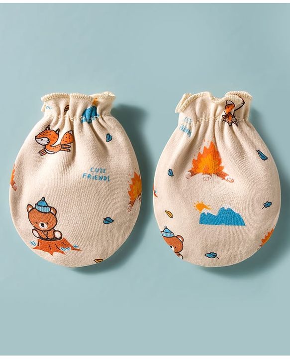Babyhug 100% Cotton Interlock Knit Cap Mittens & Booties Set With Bear Print Peach - Diameter 17 cm