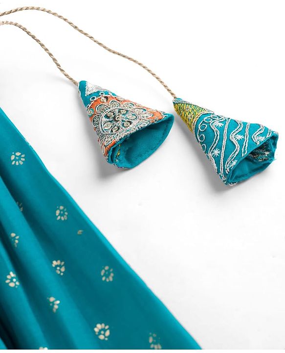 Pine Kids Woven Sleeveless Lehenga Choli Set With Sequin Detailing & Dupatta - Teal Blue
