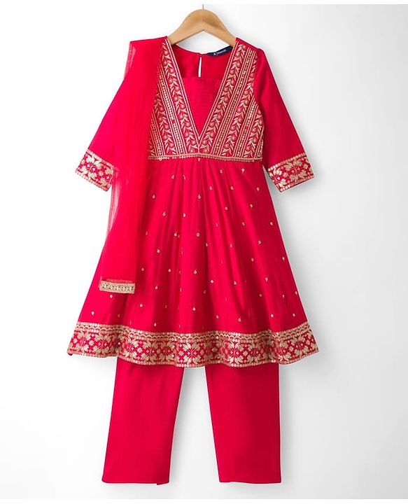 Pine Kids Woven Three Fourth Sleeves Kurti Churidar Set With Floral Embroidery & Dupatta - Fuchsia