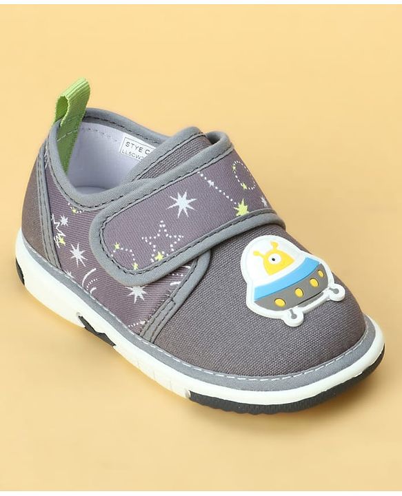 Cute Walk by Babyhug Velcro Closure Casual Shoes With Space Theme Print & Applique - Navy Blue