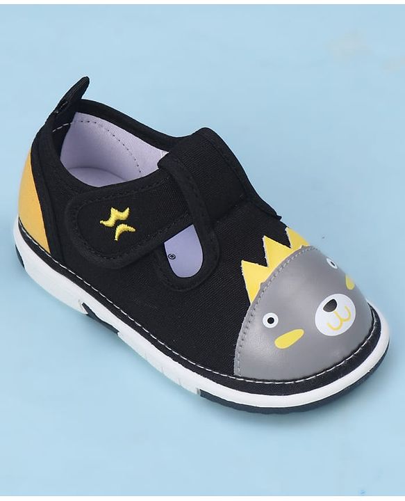 Cute Walk by Babyhug Casual Shoes With Velcro Closure & Face Applique - Black