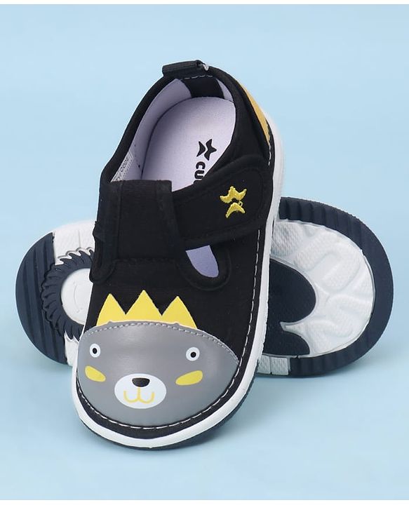 Cute Walk by Babyhug Casual Shoes With Velcro Closure & Face Applique - Black