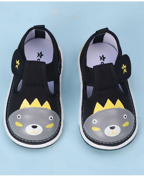 Cute Walk by Babyhug Casual Shoes With Velcro Closure & Face Applique - Black