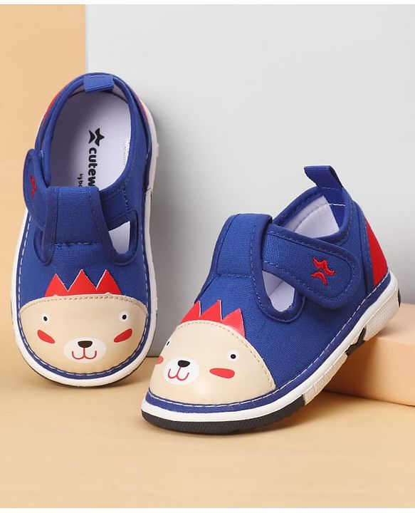 Cute Walk by Babyhug Casual Shoes With Velcro Closure & Face Applique - Black