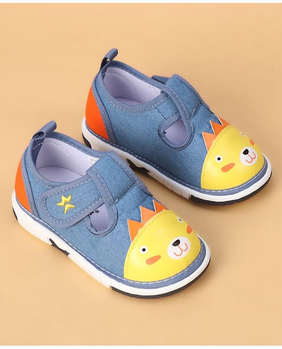 Cute Walk by Babyhug Casual Shoes With Velcro Closure & Face Applique - Black