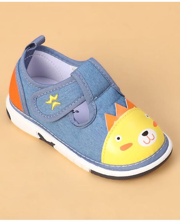 Cute Walk by Babyhug Casual Shoes With Velcro Closure & Face Applique - Black