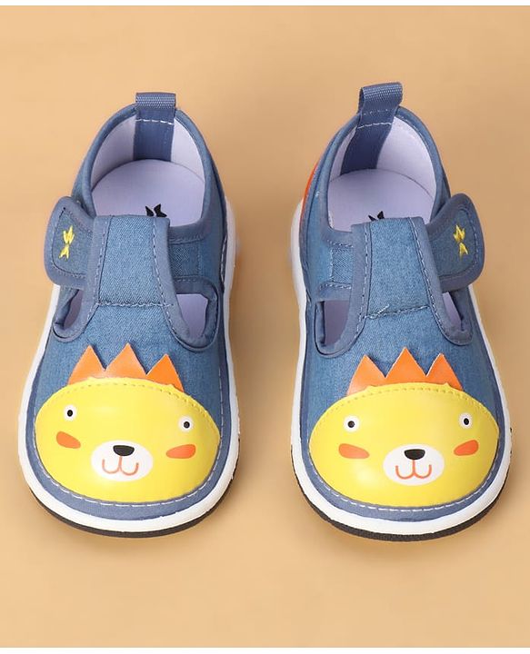 Cute Walk by Babyhug Casual Shoes With Velcro Closure & Face Applique - Black