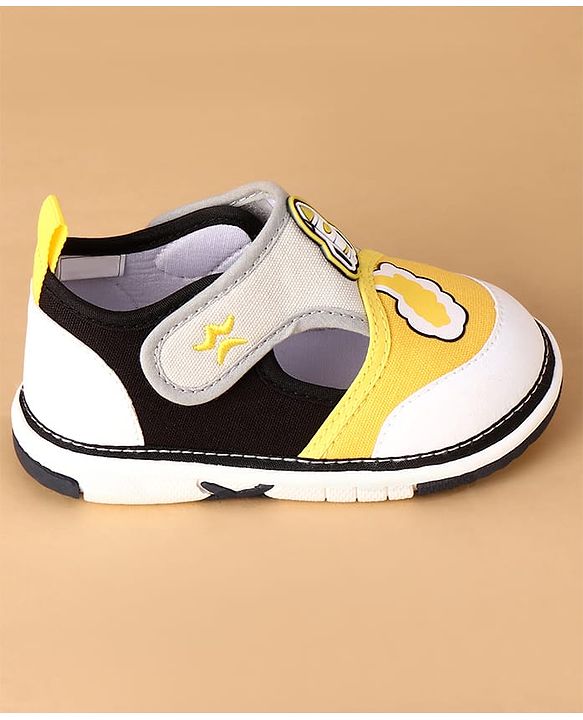 Cute Walk by Babyhug Velcro Closure Casual Shoes With Rocket Print & Applique - Yellow