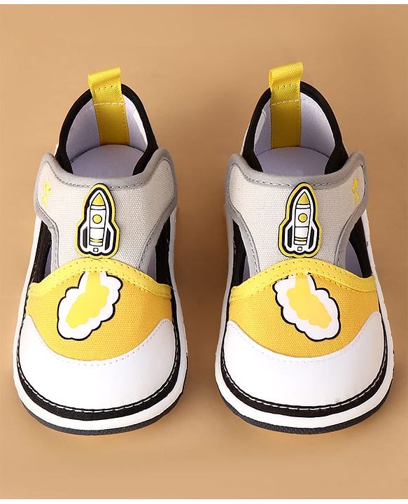 Cute Walk by Babyhug Velcro Closure Casual Shoes With Rocket Print & Applique - Yellow
