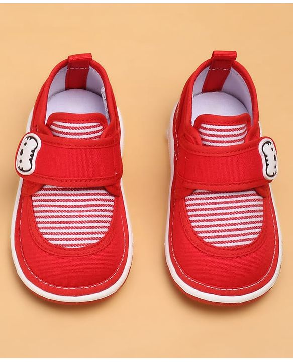 Cute Walk by Babyhug Casual Shoes With Velcro Closure & Cat Applique - Red