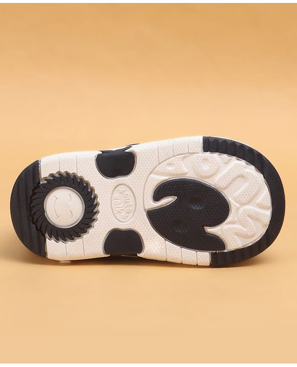 Cute Walk by Babyhug Casual Shoes With Velcro Closure & Cat Applique - Red
