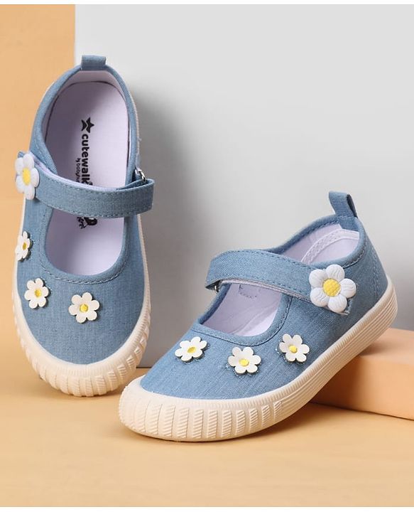 Cute Walk by Babyhug Casual Shoes With Velcro Closure & Floral Applique - Blue