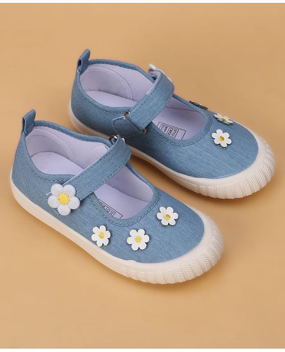 Cute Walk by Babyhug Casual Shoes With Velcro Closure & Floral Applique - Blue