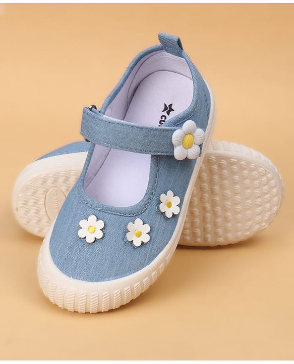 Cute Walk by Babyhug Casual Shoes With Velcro Closure & Floral Applique - Blue