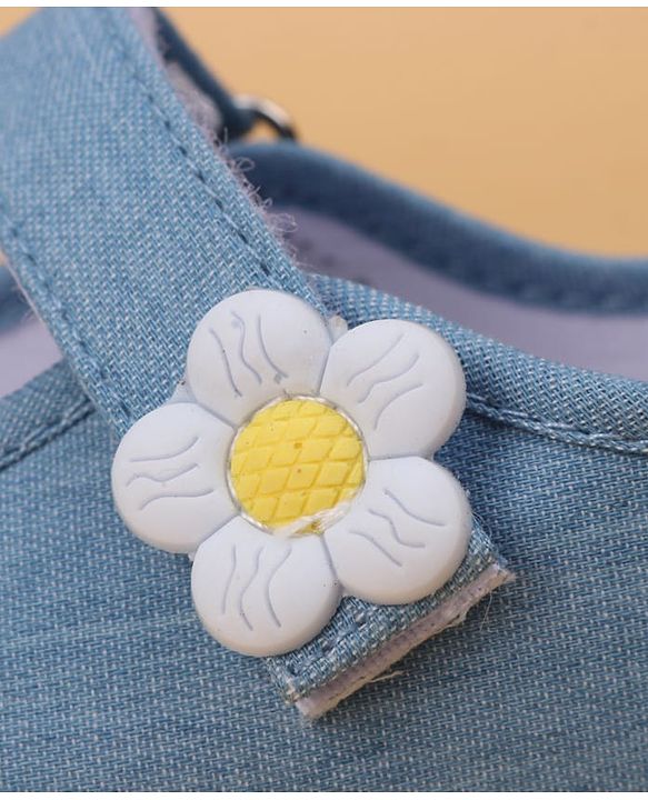 Cute Walk by Babyhug Casual Shoes With Velcro Closure & Floral Applique - Blue