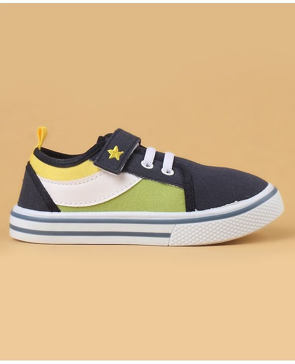 Cute Walk by Babyhug Velcro Closure Solid Color Casual Shoes - Blue