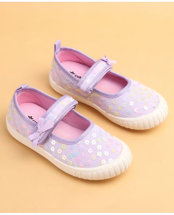 Cute Walk by Babyhug Casual Shoes With Floral Applique - Purple