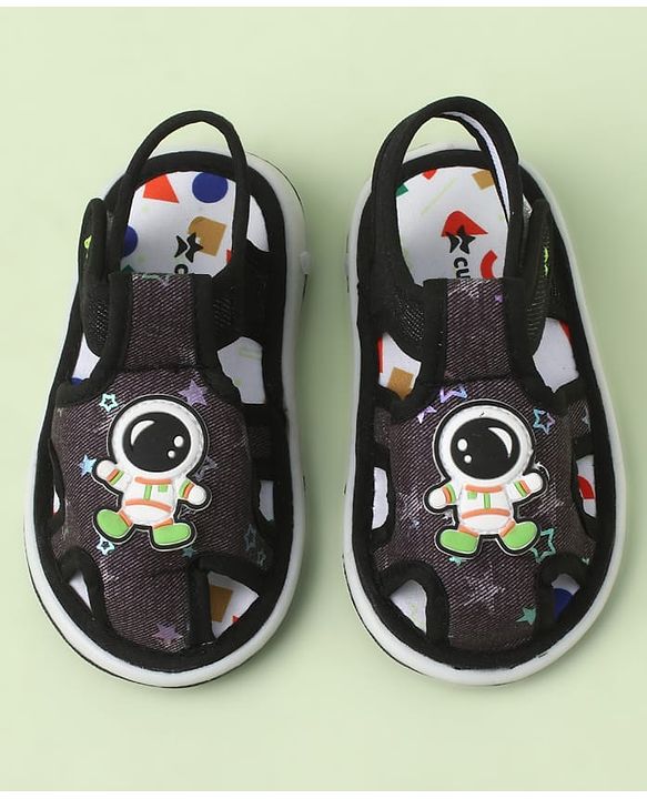 Cute Walk by Babyhug Velcro Closure Sandals With Astronaut Applique - Black