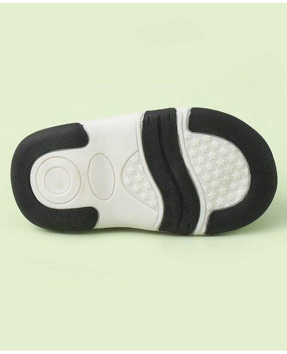 Cute Walk by Babyhug Velcro Closure Sandals With Astronaut Applique - Black