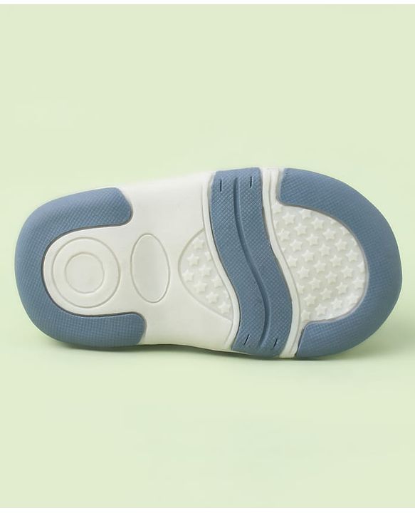 Cute Walk by Babyhug Velcro Closure Sandals With Astronaut Applique - Black