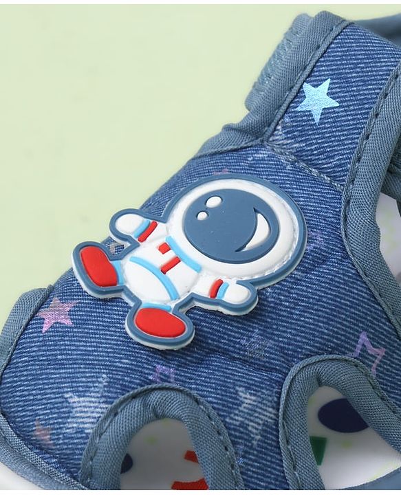 Cute Walk by Babyhug Velcro Closure Sandals With Astronaut Applique - Black