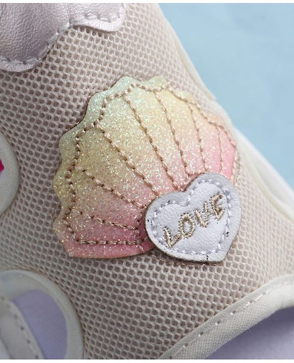 Cute Walk by Babyhug Velcro Closure Sandals With Seashell Applique - Beige