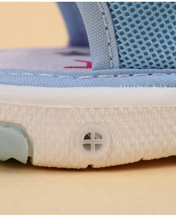 Cute Walk by Babyhug Velcro Closure Sandals With Seashell Applique - Beige