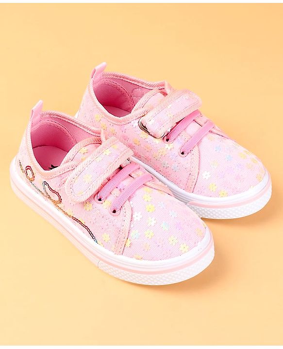 Cute Walk by Babyhug Casual shoes With Velcro Closure & Floral Applique - Light Green