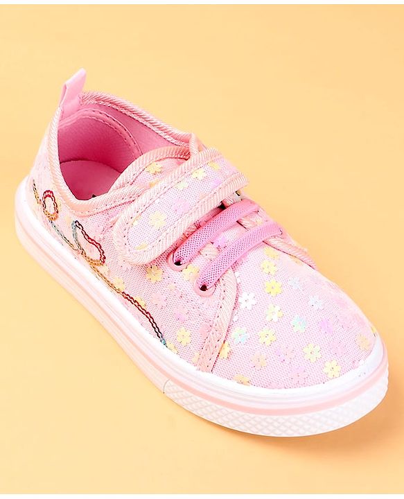 Cute Walk by Babyhug Casual shoes With Velcro Closure & Floral Applique - Light Green