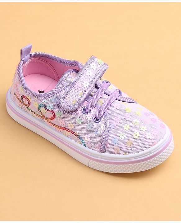 Cute Walk by Babyhug Casual shoes With Velcro Closure & Floral Applique - Light Green