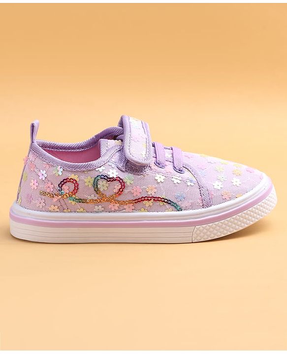 Cute Walk by Babyhug Casual shoes With Velcro Closure & Floral Applique - Light Green
