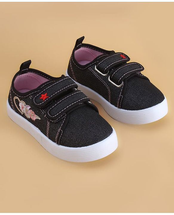 Cute Walk by Babyhug Velcro Closure Casual Shoes with Floral Embroidery - Black