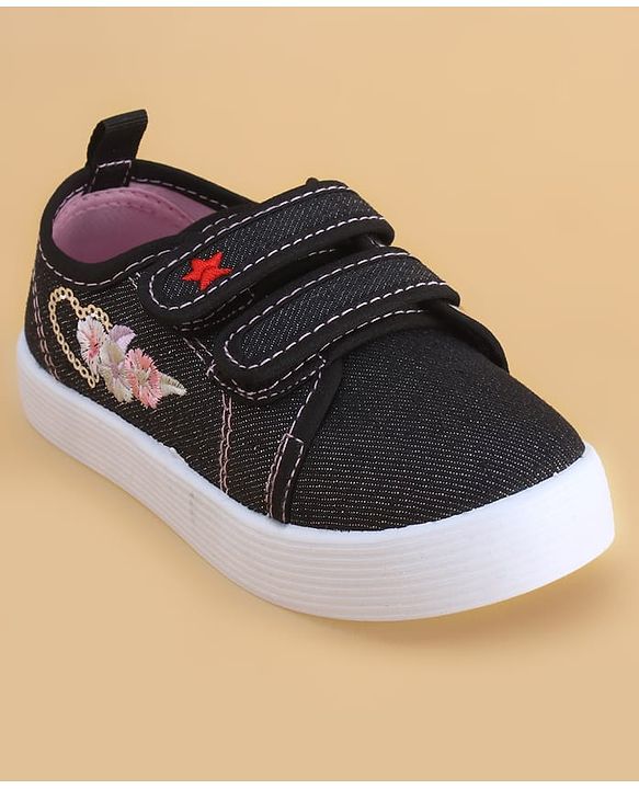 Cute Walk by Babyhug Velcro Closure Casual Shoes with Floral Embroidery - Black