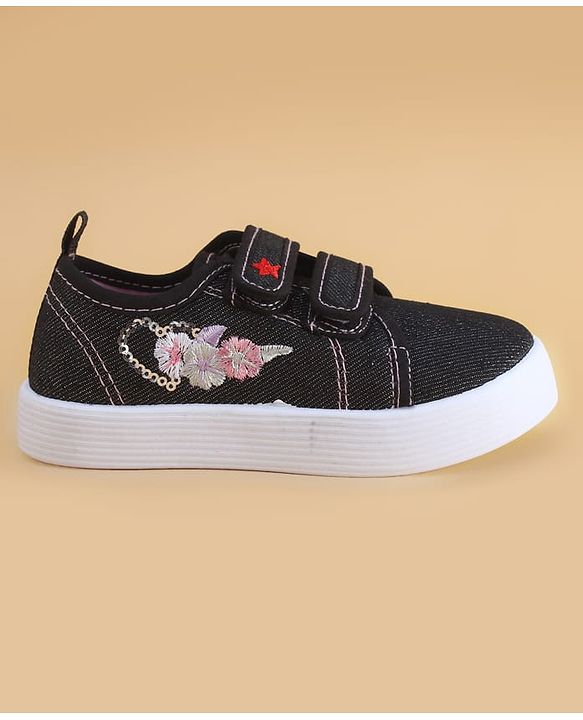 Cute Walk by Babyhug Velcro Closure Casual Shoes with Floral Embroidery - Black