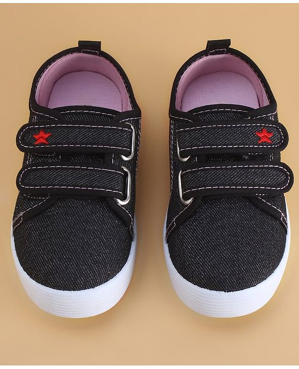 Cute Walk by Babyhug Velcro Closure Casual Shoes with Floral Embroidery - Black