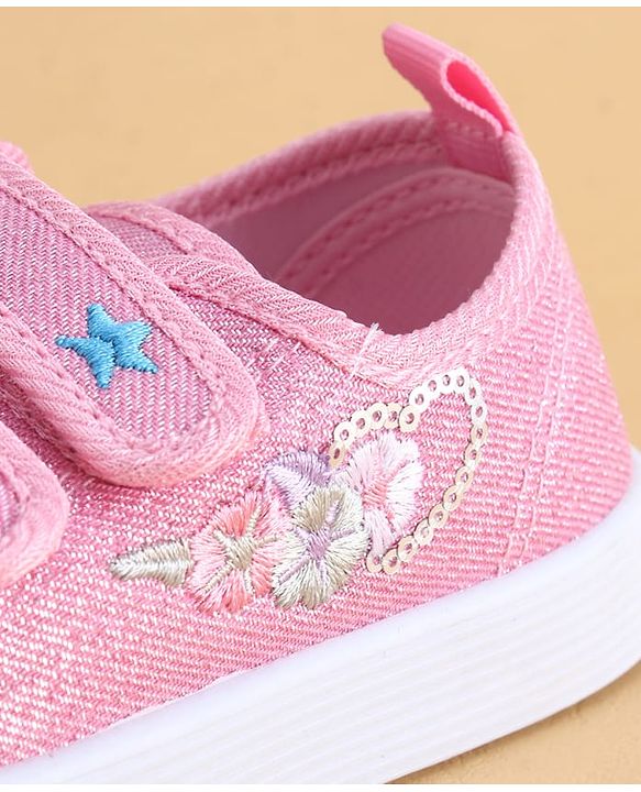 Cute Walk by Babyhug Velcro Closure Casual Shoes with Floral Embroidery - Black