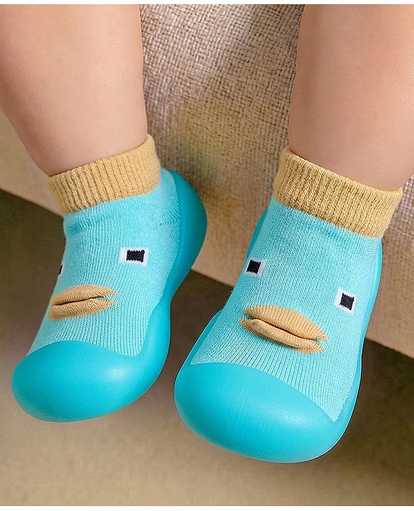 Cute Walk by Babyhug Slip On Sock Shoes With Applique - Pink