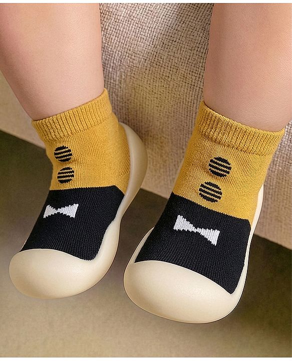 Cute Walk by Babyhug Slip On Sock Shoes - Black