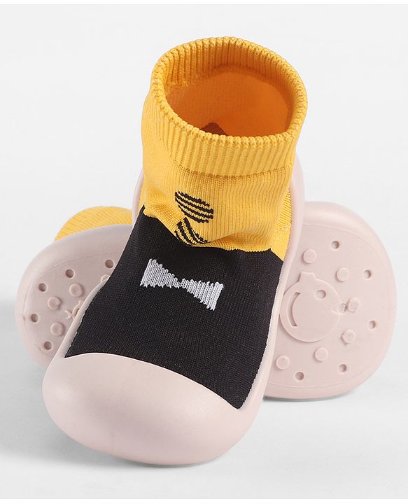 Cute Walk by Babyhug Slip On Sock Shoes - Black