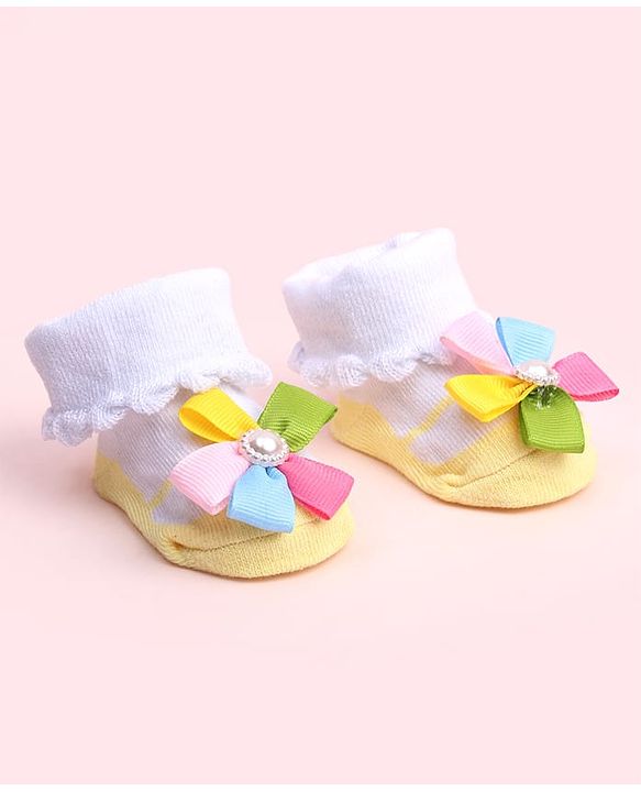 Cute Walk by Babyhug Socks Shoes With Floral Applique - Multicolor