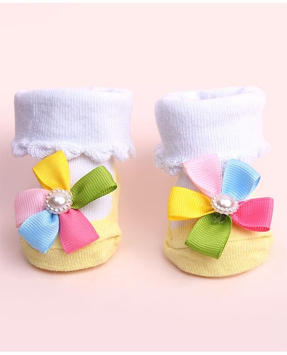 Cute Walk by Babyhug Socks Shoes With Floral Applique - Multicolor