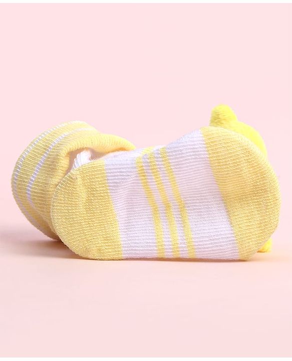 Cute Walk by Babyhug Socks Shoes With Bird Applique - Multicolor