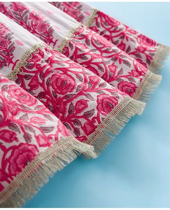 Pine Kids Cotton Woven Half Sleeves Choli Lehenga & Dupatta Set With Floral Print - White & Pink