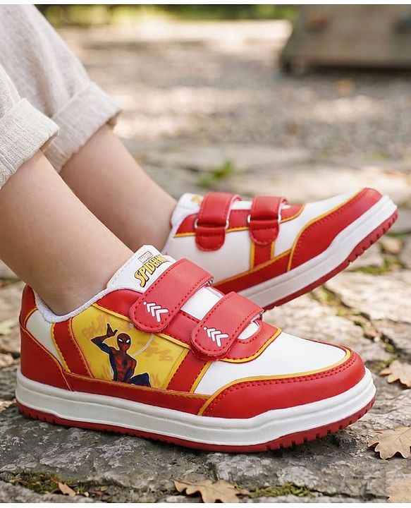 Pine Kids Marvel Velcro Closure Casual Shoes With Spider-Man Graphics - Red