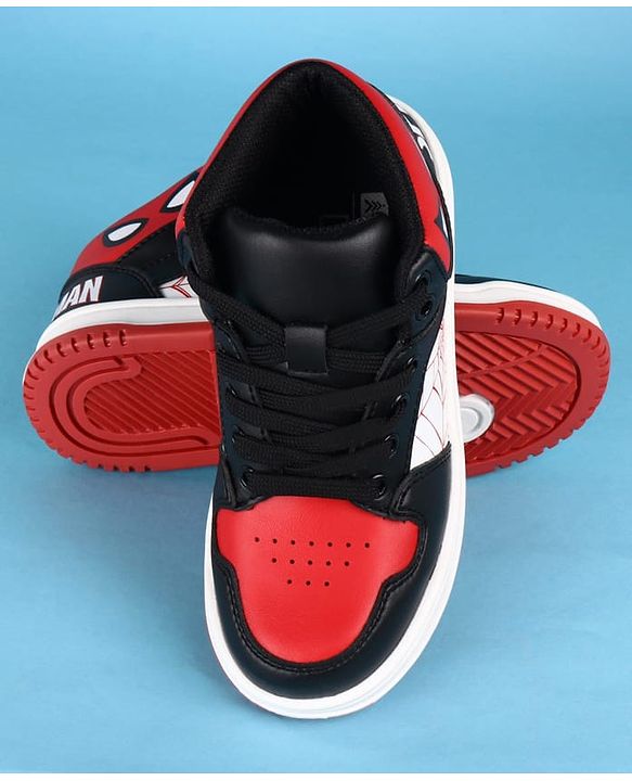 Pine Kids Marvel Lace Up Casual Shoes With Spider-Man Graphics - Black