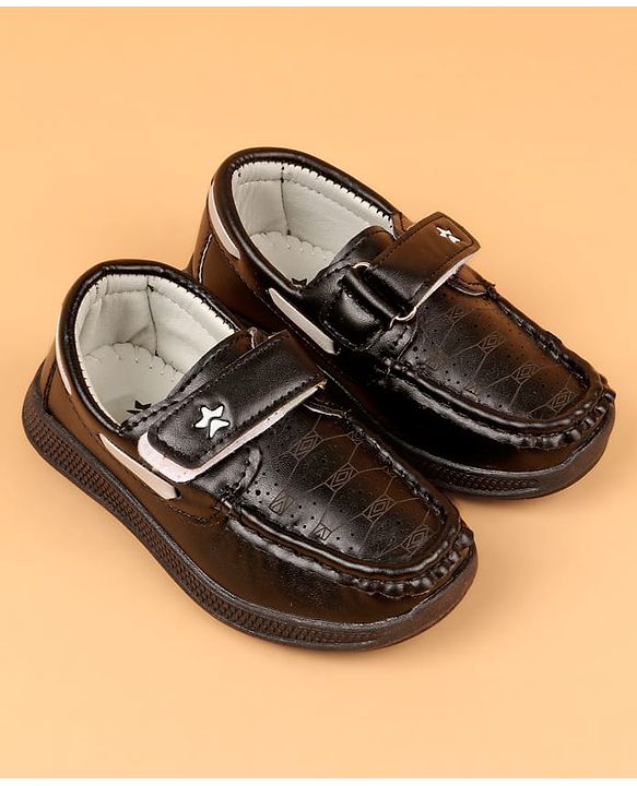 Cute Walk by Babyhug Velcro Closure Loafers with Star Applique - Black
