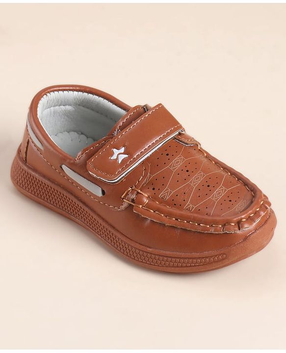 Cute Walk by Babyhug Velcro Closure Loafers with Star Applique - Black